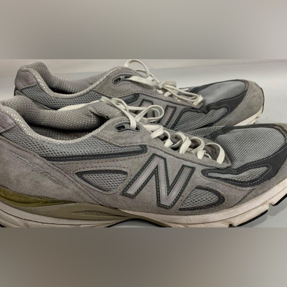 New Balance 990 V4 size 11.5